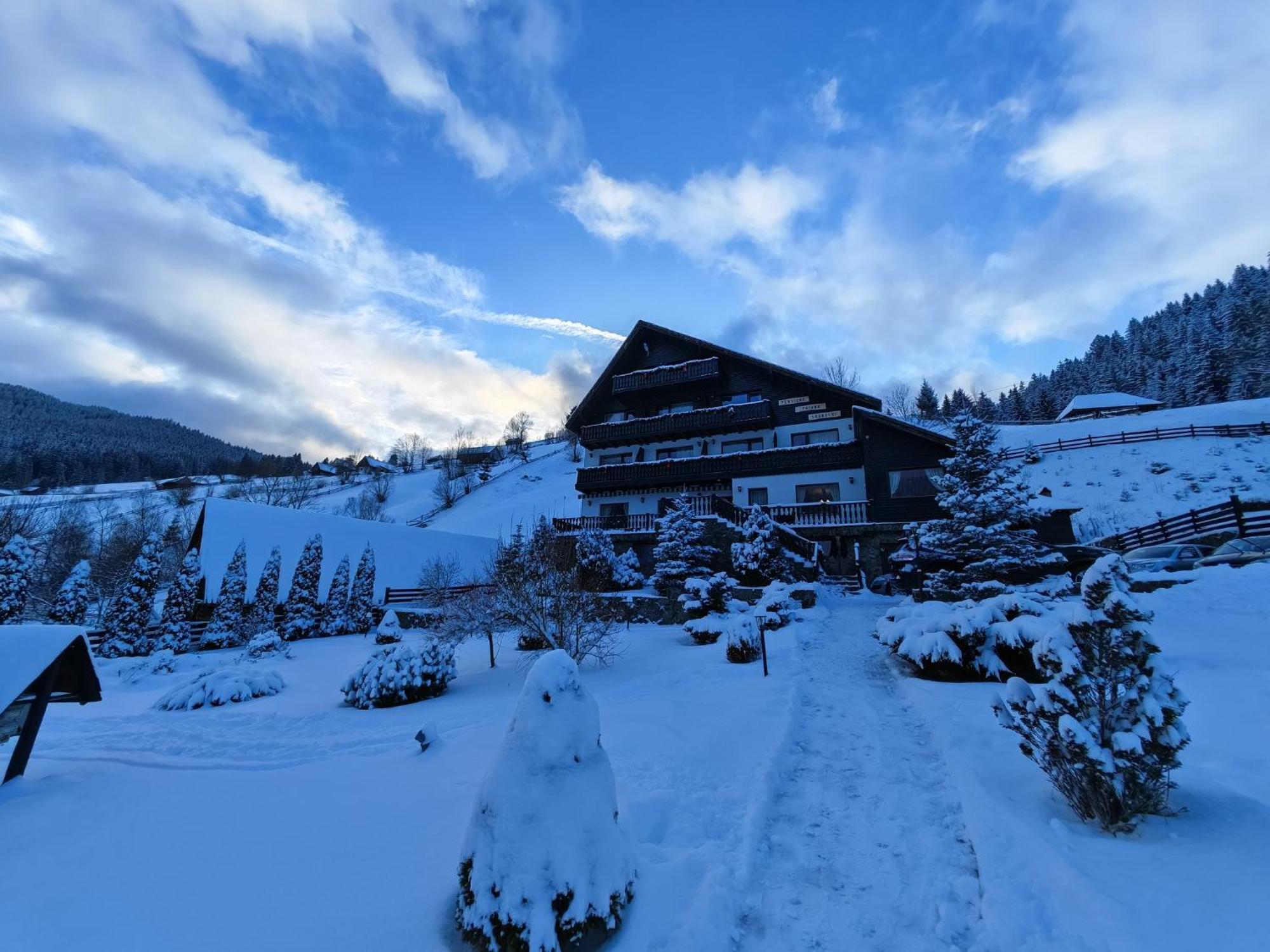 Poiana Soarelui Bed & Breakfast Moeciu De Sus Bagian luar foto
